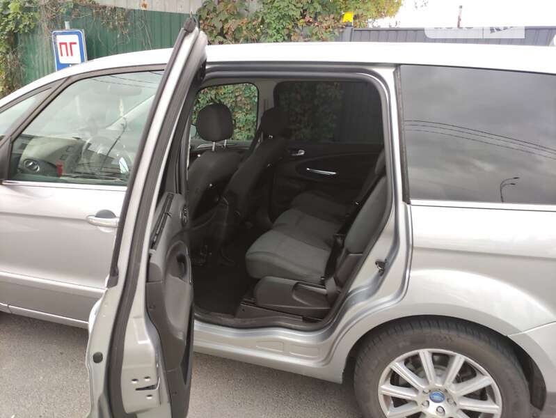 Минивэн Ford Galaxy 2009 в Киеве