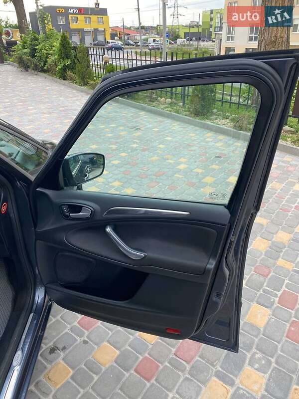 Мінівен Ford Galaxy 2009 в Тернополі