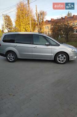 Минивэн Ford Galaxy 2013 в 