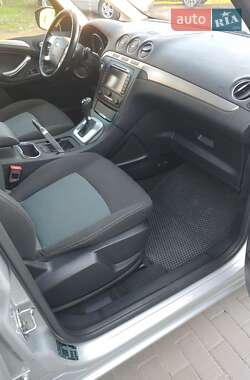 Минивэн Ford Galaxy 2013 в 
