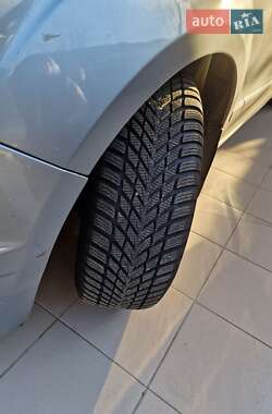 Минивэн Ford Galaxy 2011 в 