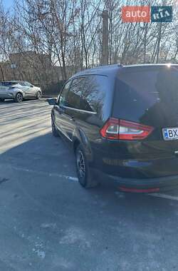 Минивэн Ford Galaxy 2012 в 