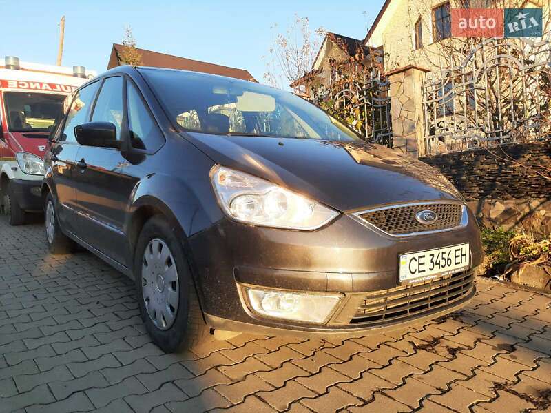 Минивэн Ford Galaxy 2009 в 