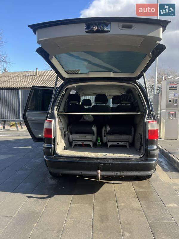 Минивэн Ford Galaxy 2003 в Самборе