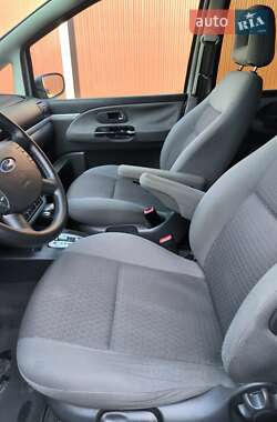Минивэн Ford Galaxy 2003 в 