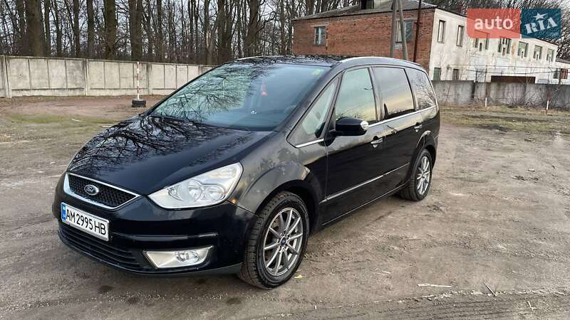 Минивэн Ford Galaxy 2007 в 