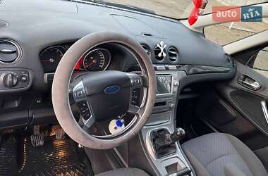 Минивэн Ford Galaxy 2007 в 