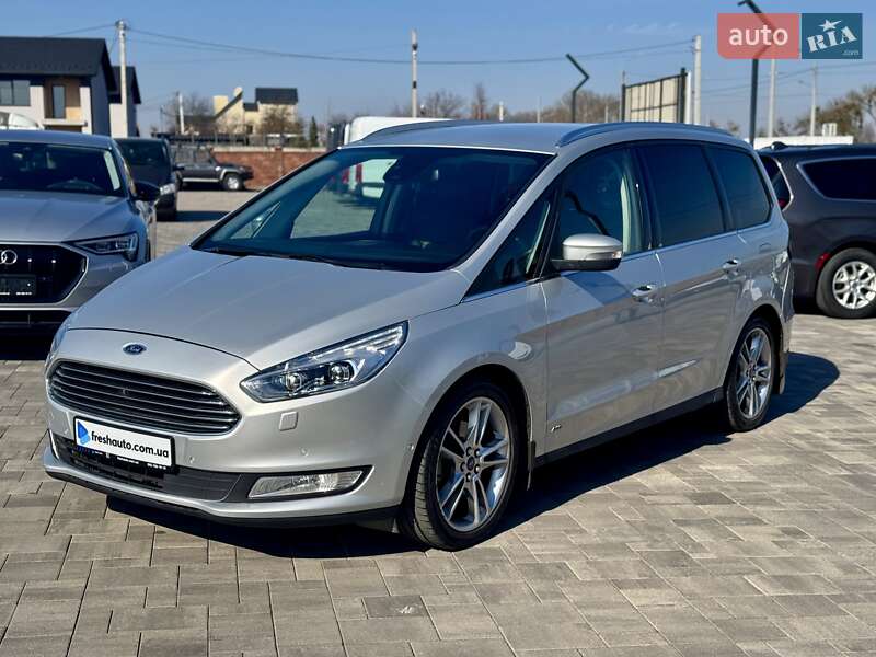 Минивэн Ford Galaxy 2019 в 