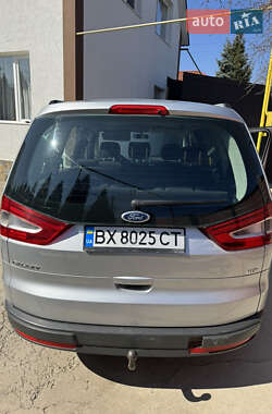 Минивэн Ford Galaxy 2010 в 