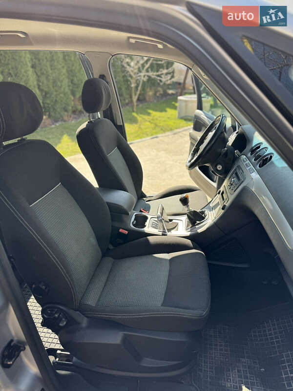 Минивэн Ford Galaxy 2010 в Каменец-Подольском