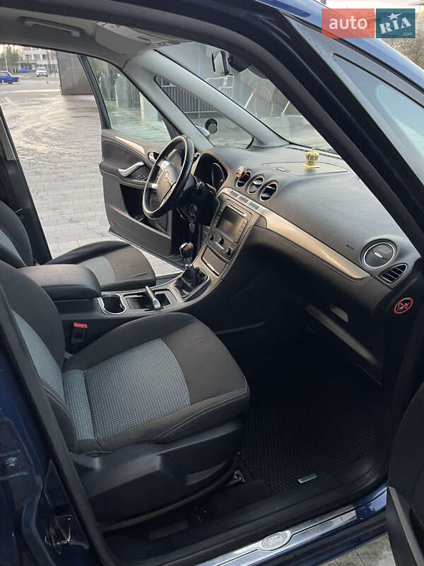 Минивэн Ford Galaxy 2012 в Ужгороде