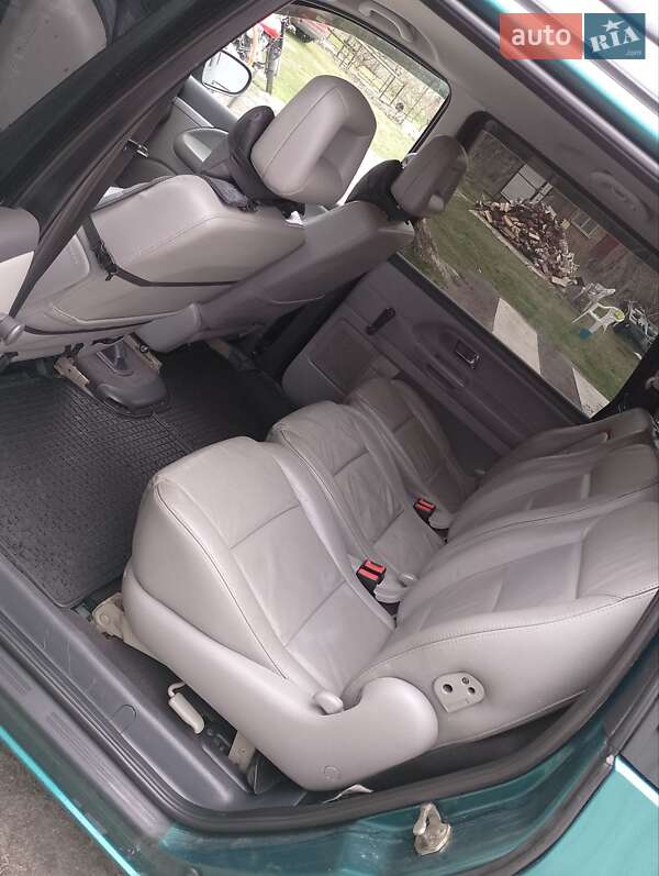 Минивэн Ford Galaxy 2001 в Киеве