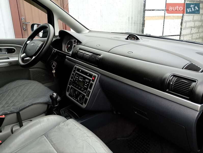 Минивэн Ford Galaxy 2001 в Киеве