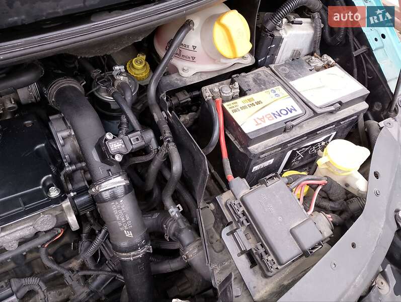 Минивэн Ford Galaxy 2001 в Киеве