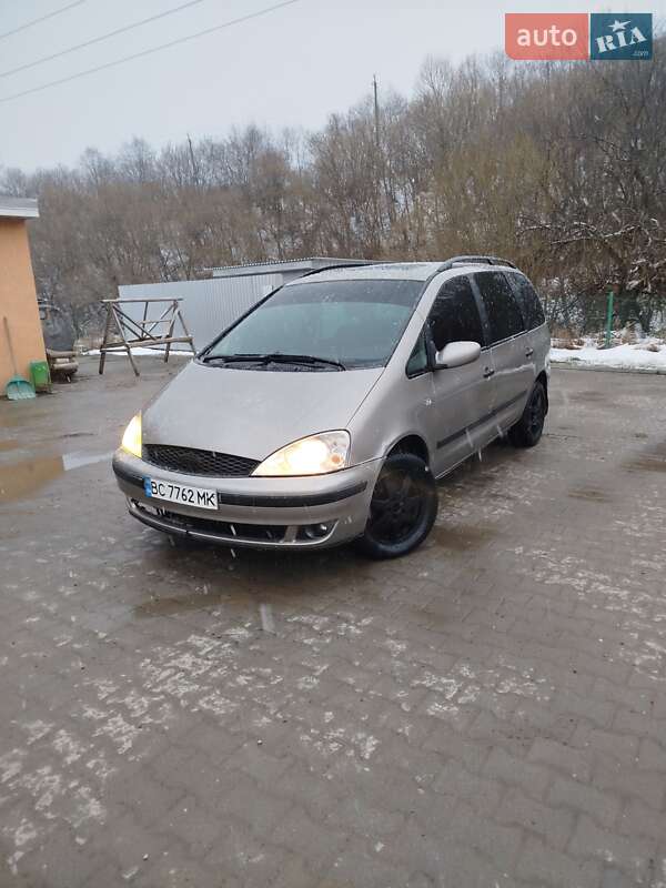 Минивэн Ford Galaxy 2002 в 