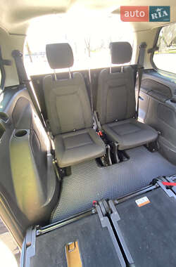 Минивэн Ford Galaxy 2009 в 