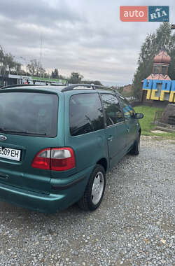 Минивэн Ford Galaxy 2000 в 