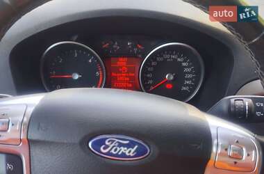 Минивэн Ford Galaxy 2013 в 