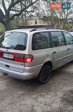 Минивэн Ford Galaxy 2000 в 