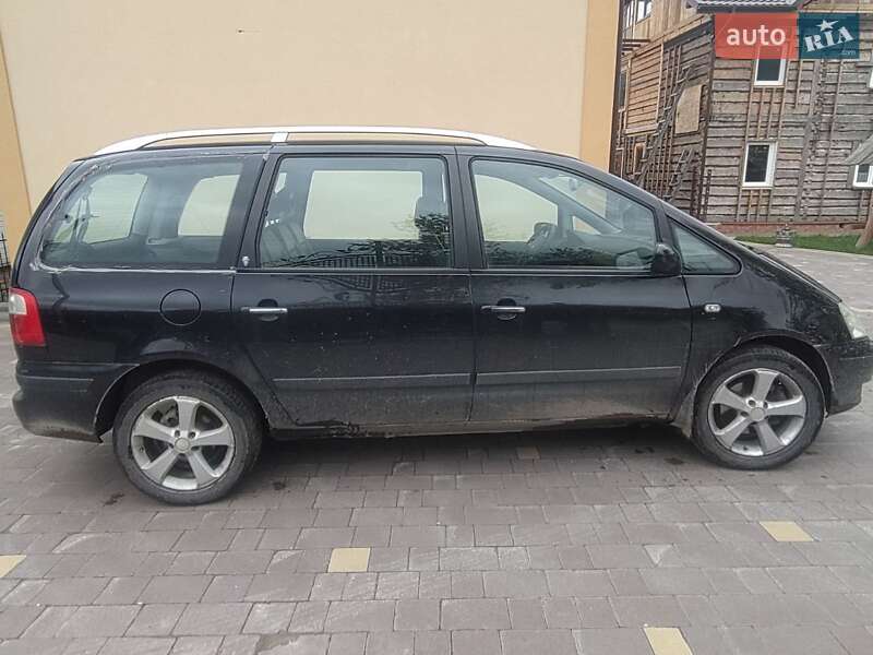 Минивэн Ford Galaxy 2004 в Верховине