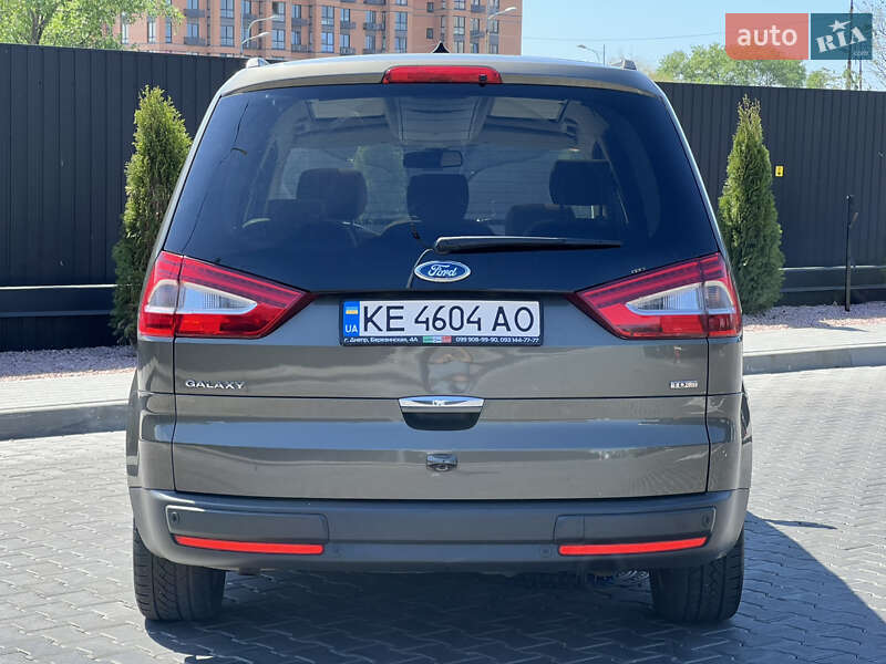 Минивэн Ford Galaxy 2010 в Днепре