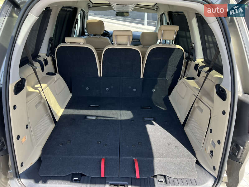 Минивэн Ford Galaxy 2010 в Днепре