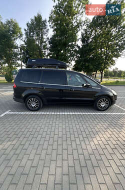 Минивэн Ford Galaxy 2010 в 