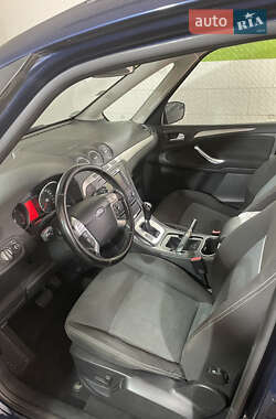 Минивэн Ford Galaxy 2012 в 