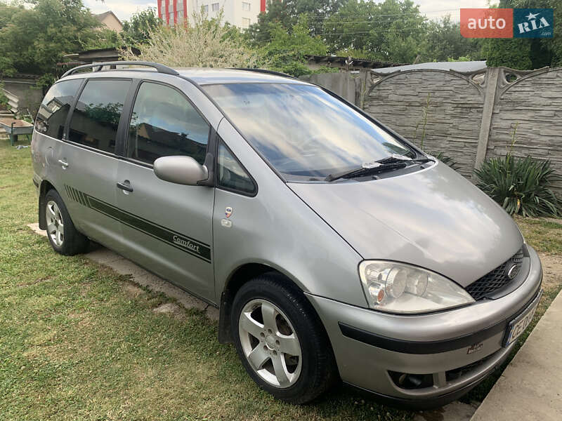 Минивэн Ford Galaxy 2003 в 