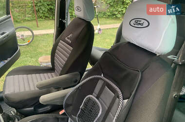 Минивэн Ford Galaxy 2003 в 