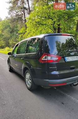 Минивэн Ford Galaxy 2007 в 