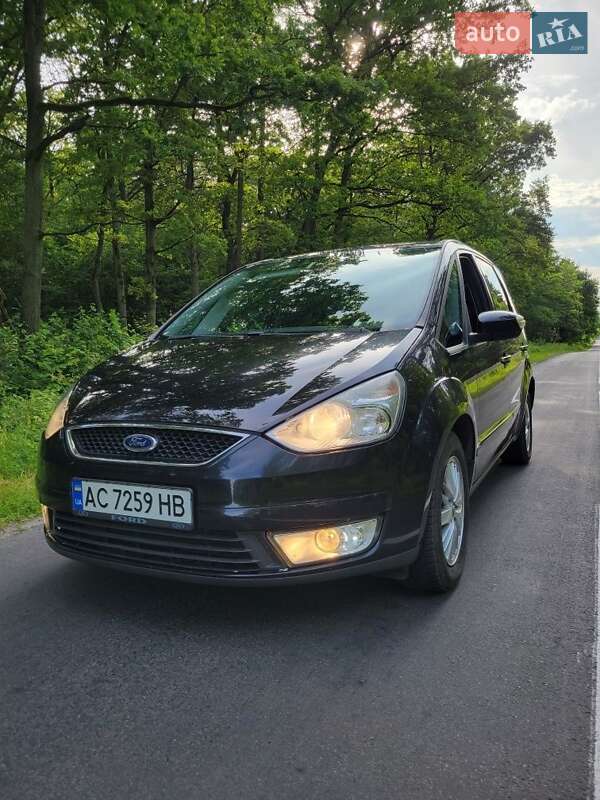 Минивэн Ford Galaxy 2007 в Киверцах