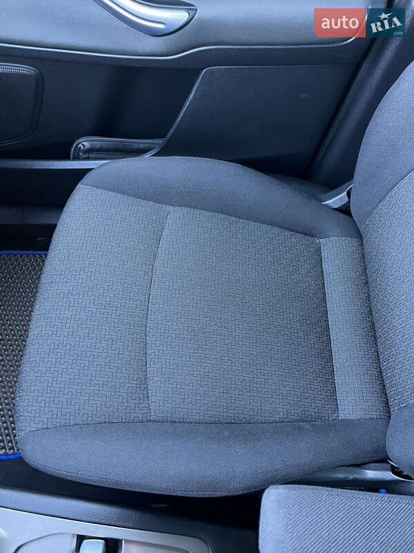 Минивэн Ford Galaxy 2006 в Любомле