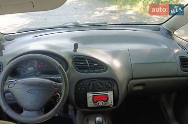 Минивэн Ford Galaxy 1997 в 