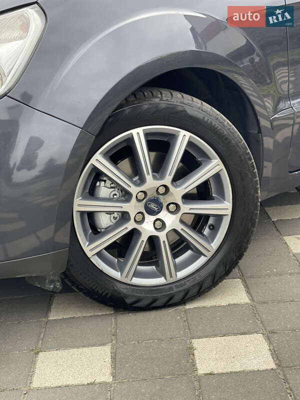 Минивэн Ford Galaxy 2010 в Стрые