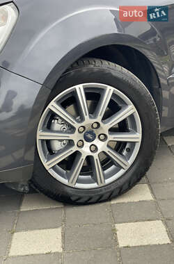 Минивэн Ford Galaxy 2010 в 