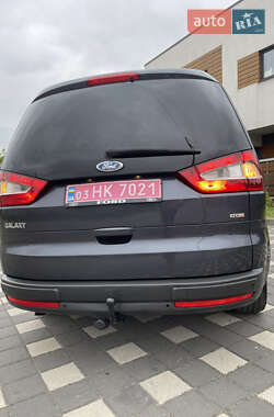 Минивэн Ford Galaxy 2010 в 