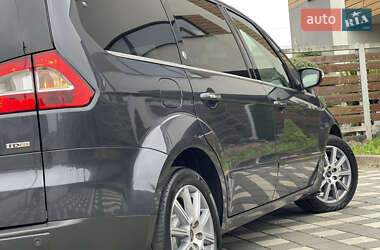 Минивэн Ford Galaxy 2010 в 
