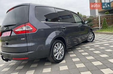 Минивэн Ford Galaxy 2010 в 