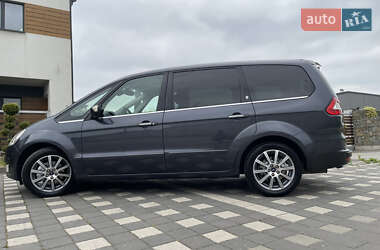 Минивэн Ford Galaxy 2010 в 
