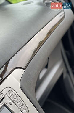 Минивэн Ford Galaxy 2010 в 