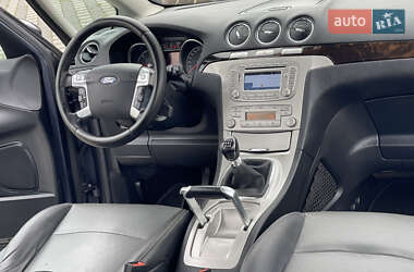 Минивэн Ford Galaxy 2010 в 