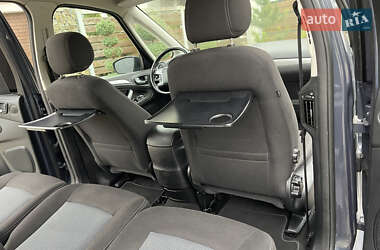 Мінівен Ford Galaxy 2014 в 