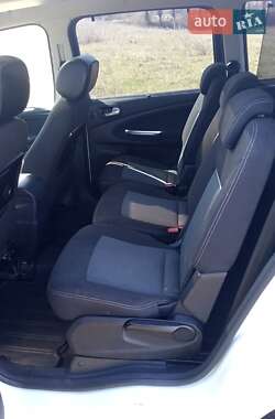 Минивэн Ford Galaxy 2013 в 