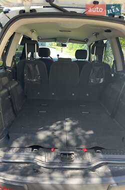 Минивэн Ford Galaxy 2010 в 