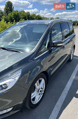 Минивэн Ford Galaxy 2017 в 