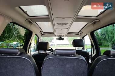 Минивэн Ford Galaxy 2010 в 