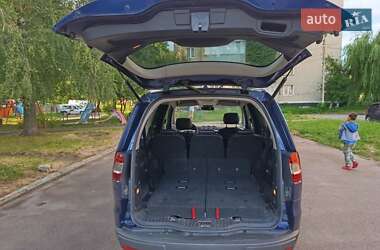 Минивэн Ford Galaxy 2010 в 