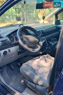 Мінівен Ford Galaxy 2000 в 