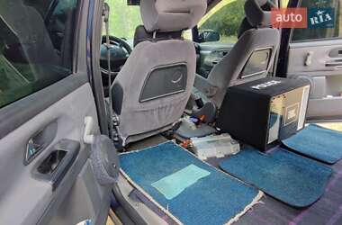 Мінівен Ford Galaxy 2000 в 
